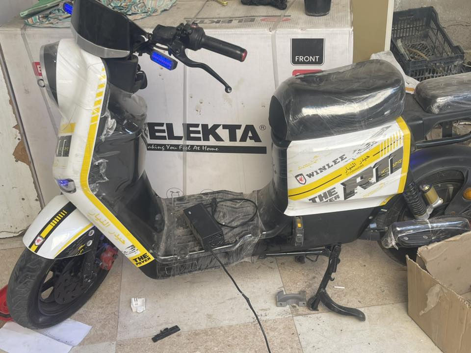 ***********
دراجه شحن R11بطاريات مزوده 6 باتري32 موديل 26 سعر 450بيها مجال 

قراضه كامله  👍🏻 بصرة حيانيه
