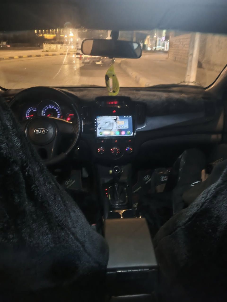 بسمي مويدل 12 سنويه 30 
مكاني نجف بيها كم قعه ابيع حزام
مكين وكير وحداديه خير من الله
كير 6 نمر  السعر 93 وبيها مجال سياره مال جناي
رقمي *********** ماجاوب خاص اتصل
