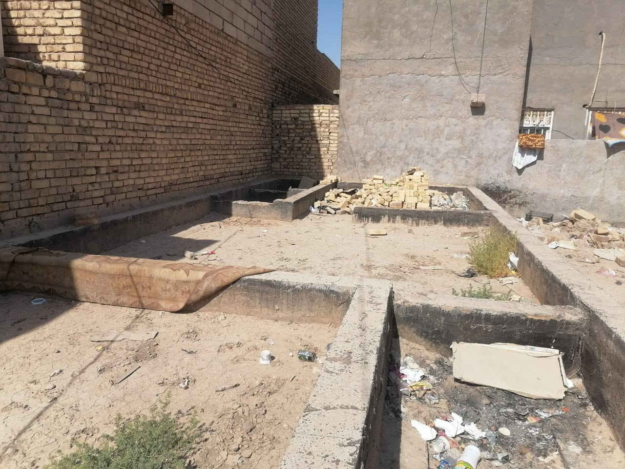 السلام عليكم
عرصه للبيع طابو صرف حي الحسين الاول قريبه على الطاقه والمجمع السكني مساحه 100مبنيه بتلو غرفه وصاله وبراني وصحيات الاستفسار الاتصال على الرقم ***********
