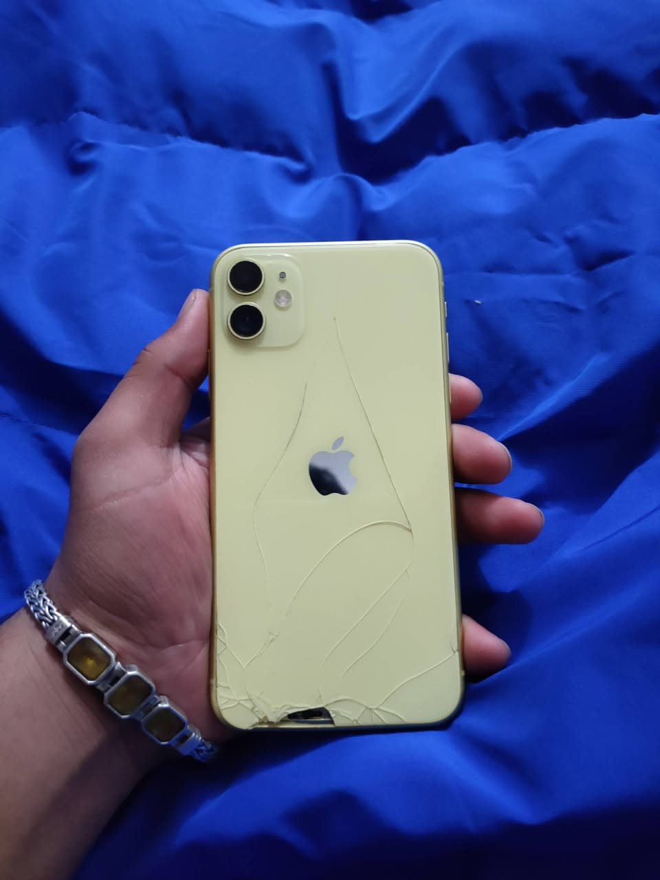 السلام عليكم.ايفون11.عادي.الجهاز.مبدل.بس.شاشه.اصليه.مال.تفصيخ.بصمه.وجه واكفه بطاريه 86 الذاكرة 256 مكاني بغداد جرف النداف مقابل  الشركه العامه السيارات هذة رقم*********** الهاتف.موجود.واستاب ؤ   مازنجر  السعر280
