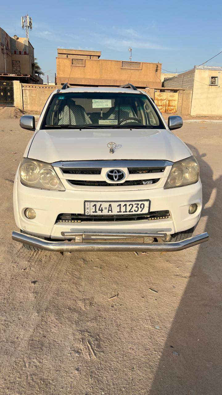 تويوتا فور جنر موديل 2006 السيارة نظيفة و حلوة تبريد حدادية مكينة كير مكفولات السيارة ب اسمي سنوية جديدةو  رقم جديد 
السعر : 135 
العنوان : البصرة الزبير دور الضباط
الهاتف : *********** الزبير, البصرة
