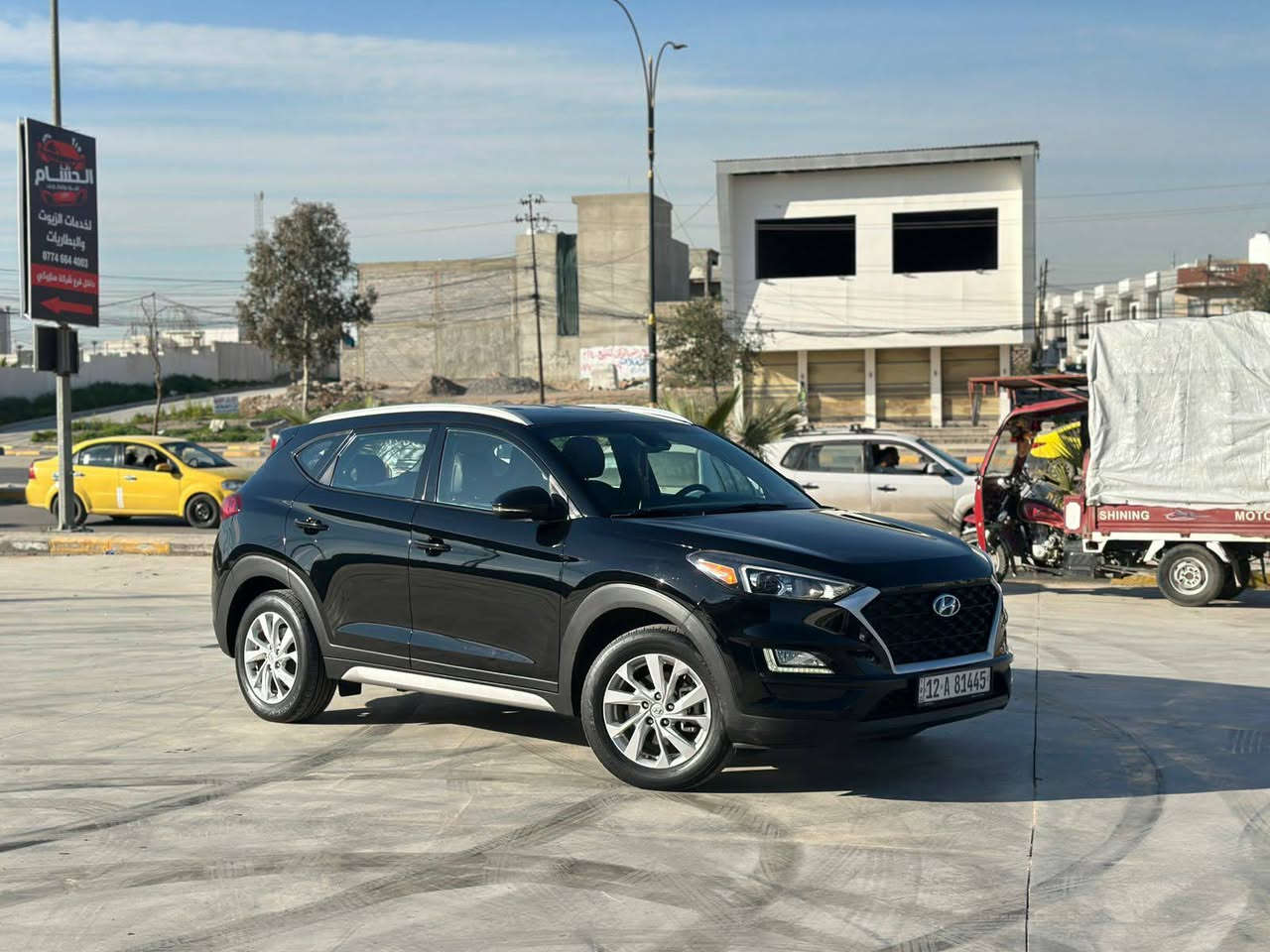 توسان ٢٠١٩ للبيع وارد كندي
ضرر بابين ودوسة 
بجم كبس 
محرك كير شرط 
محرك جي دي اي 
مواصفات رادارات 
كشنات هيتر 
دفع رباعي اعلى نظام H track
112 k ماشية 
السعر 175 وبيها مجال سيارة نظيفه جداً
للاستفسار اكثر تواصل   ***********
