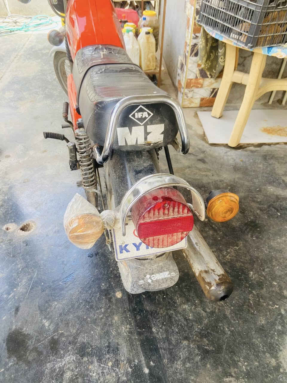 السلام عليكم للبيع امزت موديل82لسعر 900وبي مجال
للاستفسار***********
رقم صاحب الدراجه اني مكلف بلنشر
