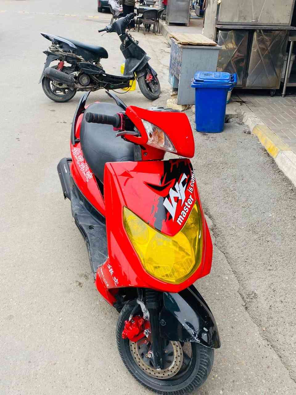 سلام عليكم هاي دراجه سكنس فحل الدراجه كابريتار بس الكابريتار تكطع بس هاي بيها الدراجه59 المكان زيونه السعر خاص وهاذه رقمي بي واتساب***********
