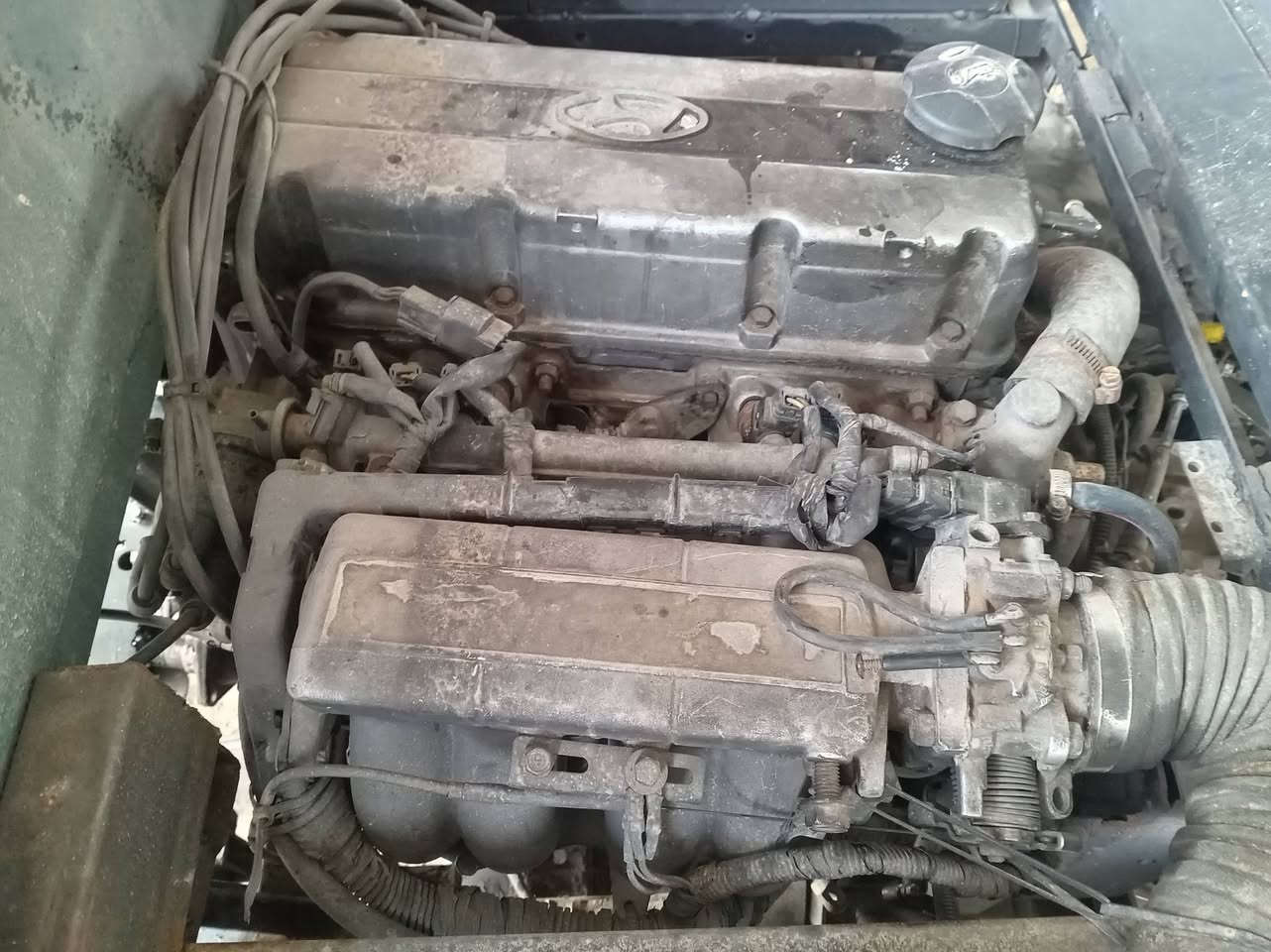 سلام عليكم محرك كير وضفيره        وتحويره كامله سوناته تو مال كصه   ملاحظة يذه اكو مراوس محرك كورله  ***********
