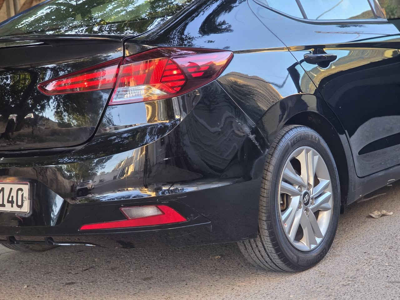 سلام عليكم عندي هونداي النترا موديل 2020 فووووول مواصفات سلايت بصمه كشن جلد كامره حساسات خلفي رادار جانبي وامامي  وتوقيف ذاتي  ويل كب  تحكم ستيرن بيهه جاملغ  سؤقه وحافت البنيد صبغ بدون دواخل وحته اليرباك رقم شمالي كير اي تي مكاني بغداد العامريه  سعر ١٢٢ رقمي  ***********
