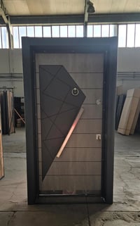 عندي أبواب قاصة تركي درجة اولى جديد بسعر مناسب جدا العدد 100 باب    ال...