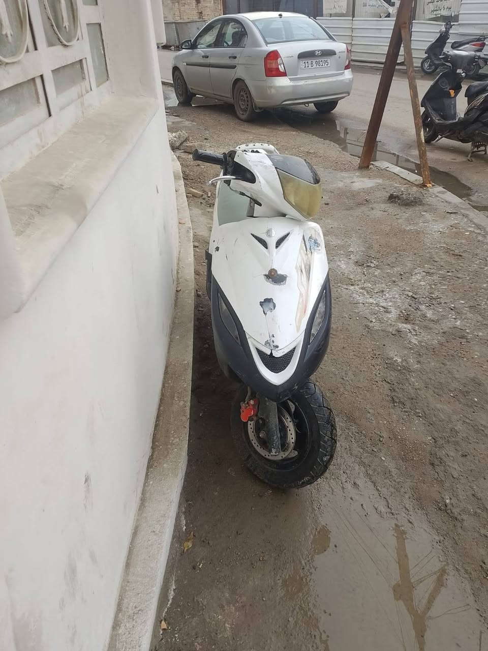 سلام عليكم عندي دراجه للبيع جاهزه هندر وسلف حلوه الدراجه 250 وبيها مجال قليل مكاني  ممتواجد على النت الشراي يتصل ***********
