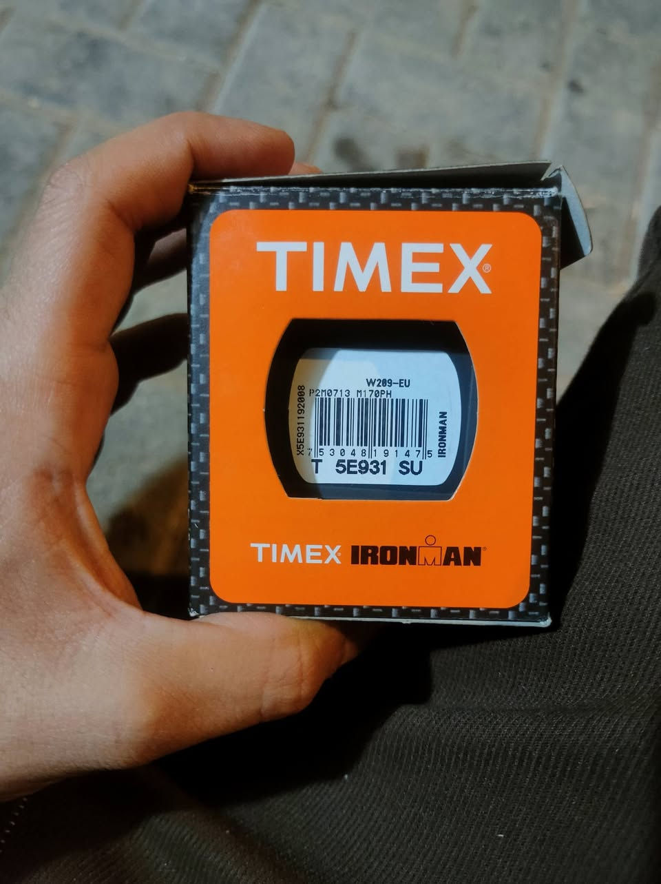 ساعة TIMEX IRONMAN رياضية أصلية للبيع ⌚
الحالة: جديدة كلياً (زيرو بالعلبة مالتها ).
المواصفات: ضد الماء لعُمق 100 متر ، إضاءة INDIGLO القوية، ذاكرة 30 جولة، و3 منبهات. ساعة عملية جداً وحمالة نعمات.
بيع مستعجل 
التواصل ..***********
السعر 60الف
