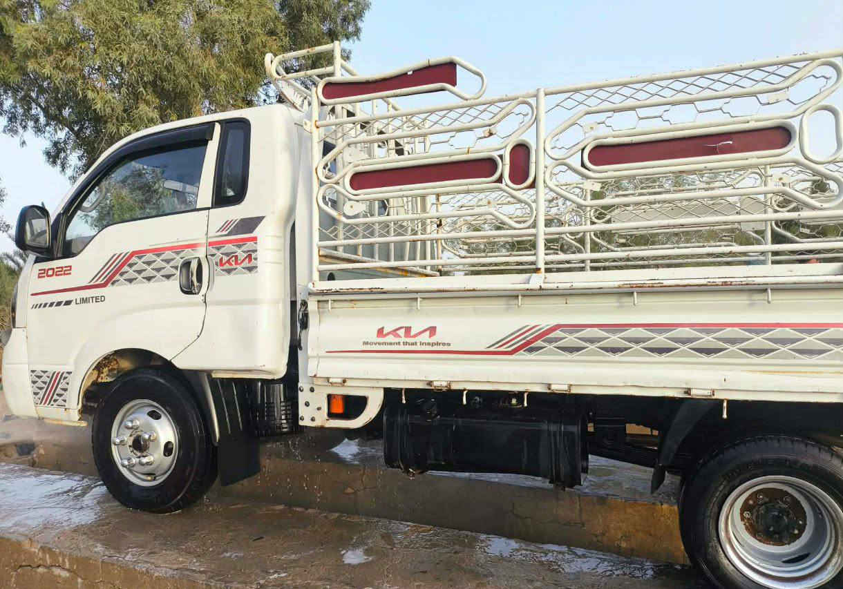 للبيع او.للمراوس بكية حمل نثية أقرة التفاصيل بالكامل فحل موديل 2016 السعر 88 وبيها مجال حگ الجية رقم صدامي مالكها الشرعي متوفي وبيها قاصر وعندي وكالة عامة بأسمي السيارة جاهزة كير محرك كربائيات تخم تاير جاهزة بالكامل رقم قادسية لحد يسئلني مكفول أو لا  الگشر شوفت عينك تفاصيل اكثر *********** مكاني محافظة المثنى الرميثة
