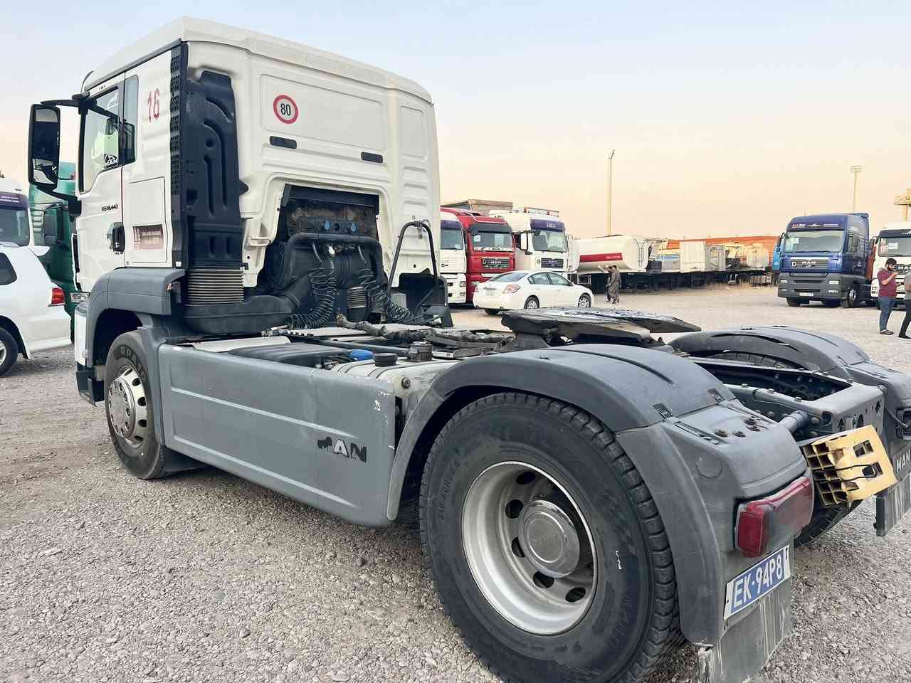 مان موديل ٢٠١٤ كير اتوماتيك رتايدةر فول سلاجة
حجم مكينة ٤٤٠تاك سوبر وين كلابة كامل جاهز
بعدة كاتي مامرقوم مكان كلار سعري ٢٠٥بي 
***********
