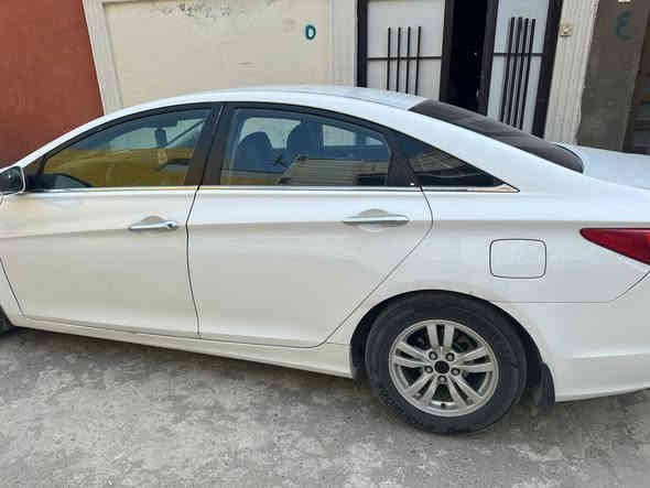 سوناته مضلع موديل ١٠
سياره كير ومكينه وتبريد كفاله
صدر وتايرات نضيفات
سياره بيهة دوسه مال سايق معجون وجاملغ سايق بي صبغ
مكينه ٢٠٠٠ وارد كوري سياره 
تريد تحويل تريد وكاله
ب٩٥ وبيهة مجال
***********
