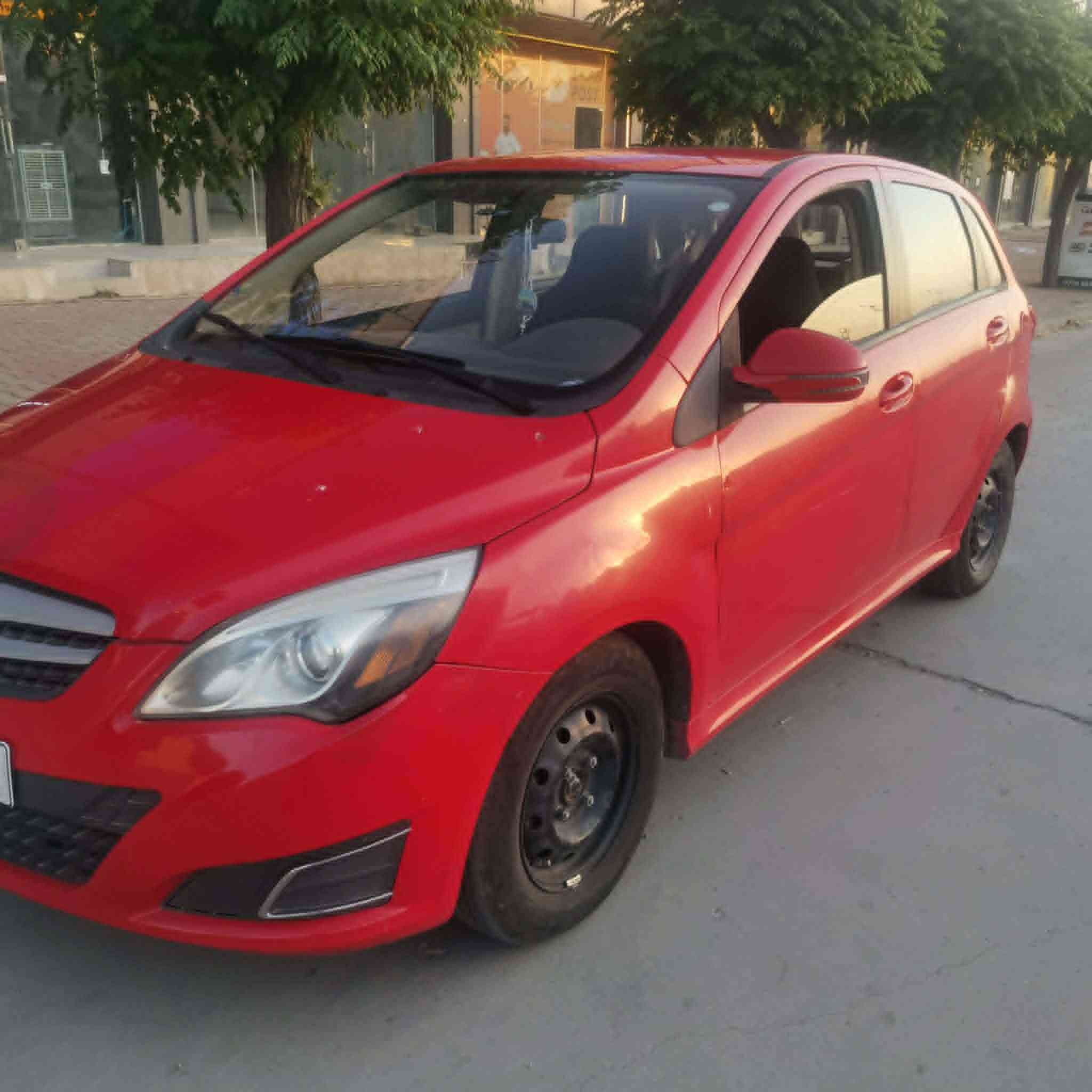 (کوردی)

***********

Baic A 115

مۆدێل 2015

٤ پستۆن
1.5 L

١٢٢ هەزار ڕۆشتوو

ڕەنگی سوور

وێنەی سۆنەرەکەیم داناوە

گێڕ و مەکینەی نەکراوەتەوە 
دینارێک مەسرەفی نییە 
بە هەموو شەرتێک

سەیارەکە ڕەقەم سلێمانییە و لە سلێمانییە
بە شەرتی تەحویل و غرامە

بۆ نرخ پەیوەندی بکەن بە خاوەنییەوە

***********

---------------------------------------------
(عربی)

***********

Baic A 115

مۆدێل 2015

٤ سلندر
1.5 L

لون احمر
بێ کاڵ بوونەوە بە شەرت

١٢٢ الف ماشێ 

خلیت الصورە مال سونر

گیڕ و المکینە ما مفتوح بشرط ما بها دینار مصروف

السیارە رقم سلیمانییە و موجود بلسیمانییە

للسعر و المعاملە خابروا صاحبها

*********** السليمانية, العراق
