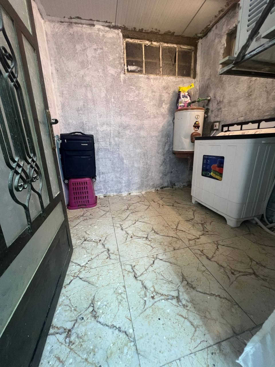 الدار للبيع مساحه ١٠٠ متر طابو زراعي سند ٢٥

علئ شارع تبليط

العنوان ابي غرق حي هيثم جبوري

السعر ٥٥ وبيه مجال

للاتصال والاستفسار المراسله او الاتصال علئ الرقم التالي
***********
