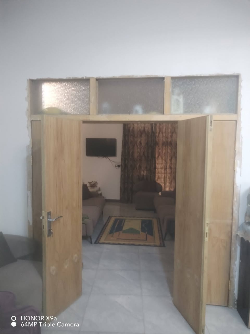 بيت ١٠٠ متر شغل درجه اولا مكانه كوفه قرب جسر الامام علي مجمع حسين الشبيلي سعر ٧٥ / ***********
