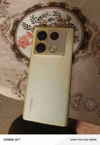 السلام عليكم للبيع جهاز انفنكس نوت ٤٠برو جهاز نظيف فول بس البصمه الإصبع متوقفه و الباقي فول ذاكره ٢٥٦ يدعم الشحن السريع جهاز كله شغال تأخذه ع الفحص سعره ٢٥٠ وبي مجال مكان بعقوبة الأمين هاذه رقمي ‏‪***********‬‏
