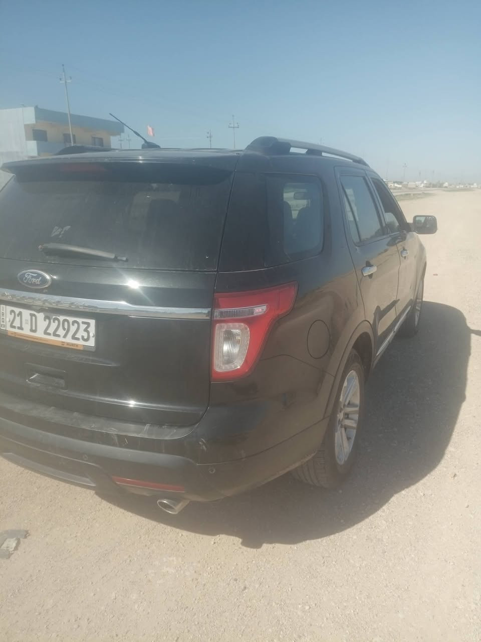 فورت اكس بلور موديل 2011 فول فول مواصفات سياره دبل سلايت  بدون اي نقص اربع تايرات جديد شادله صدر جديد مسوي محركه ممفتوح بشرط تبريت  مركزي ثلاثه قطع سياره سبع7 نفرات بدو صبغ وبدون ضربه مكفوله كفاله عامه بسمي سياره بشرط تحويل او وكاله رقم دولي رقم سليمانيه  انگليزي  سنويته لحد 2028 مكان سياره ديالى خانقين ميخاس  سعره 170 بي مجال شراي اتصل***********
