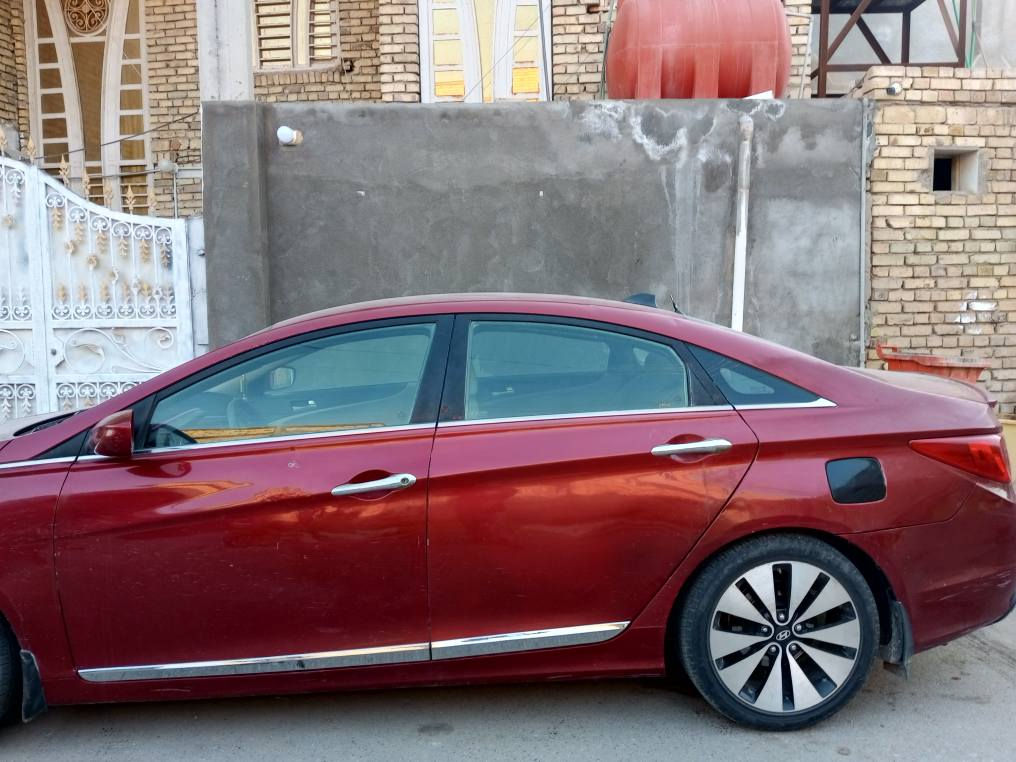 هونداي سوناتا موديل 12 امريكي جي دي اي سياره جاهزه ونضيفه ماعدا صار بيه ضعف بل مكينه يحتاجله نص طابوكه كتاب الفحص بلصور السعر 70 قفل الاتصال على الرقم *********** العنوان ناصريه مركز ناصرية, ذي قار
