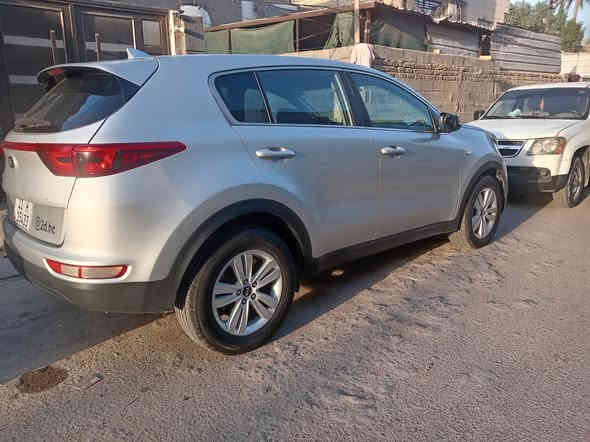 سلام عليكم سبورتج 2017 وارد أمريكي ماشيه 90
السعر 145 رقم الهاتف  ***********
