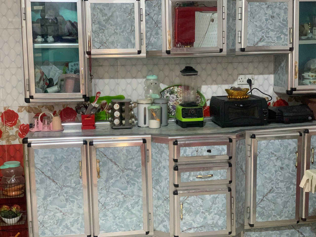 120سنك 3م
كاونتر 275
جرابي ثنين وحده 35
ساحبه دهون 65


**إذا كنت صاحب هذا الإعلان وتريد حذفه لأي سبب، رجاءا أرسل رسالة إلى الدعم الفني**