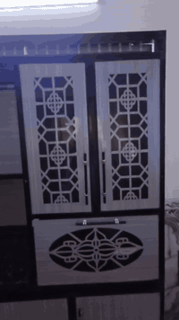 السلام عليكم كاونتر للبيع 3امتار وسنك متر ونص السعر700 بي مجال كلش نضيف للاستفسار تصال على هاذ رقم ***********
