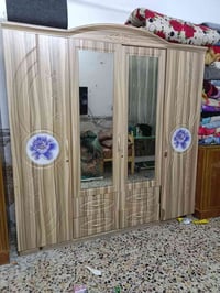 غرف نوم • للبيع