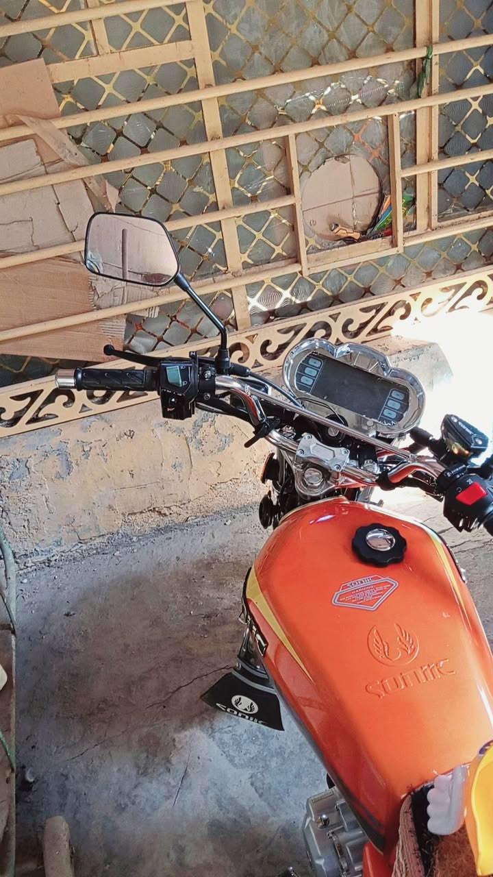 السلام عليكم دراجه للبيع دراجه موديل 24 طالعه بال 25 اوراق سكنر دراجه نظيفه تجي وتباوع بعينك العنوان بغداد الجديده اي استفسار مراسله الصفحه او الاتصال على الرقم*********** والسعر مالتها 850 وبيها مجال حك الجيه
