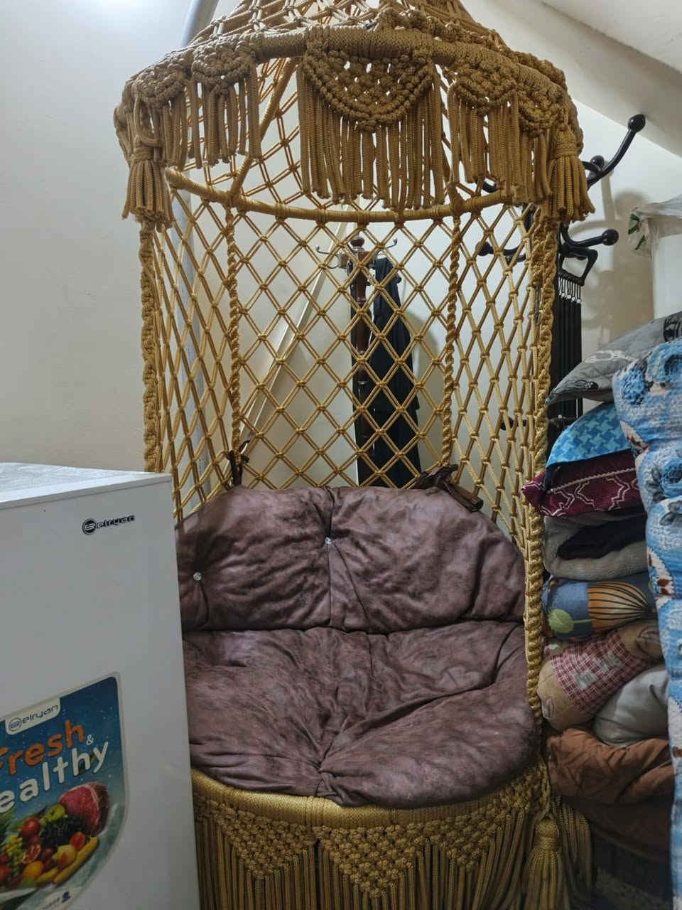 سلام عليكم عندي غراض للبيع مضطر على بيعتهن عندي سفر وغراضي كلهن نظيفات يحب يتواصل على هذا رقم ***********
