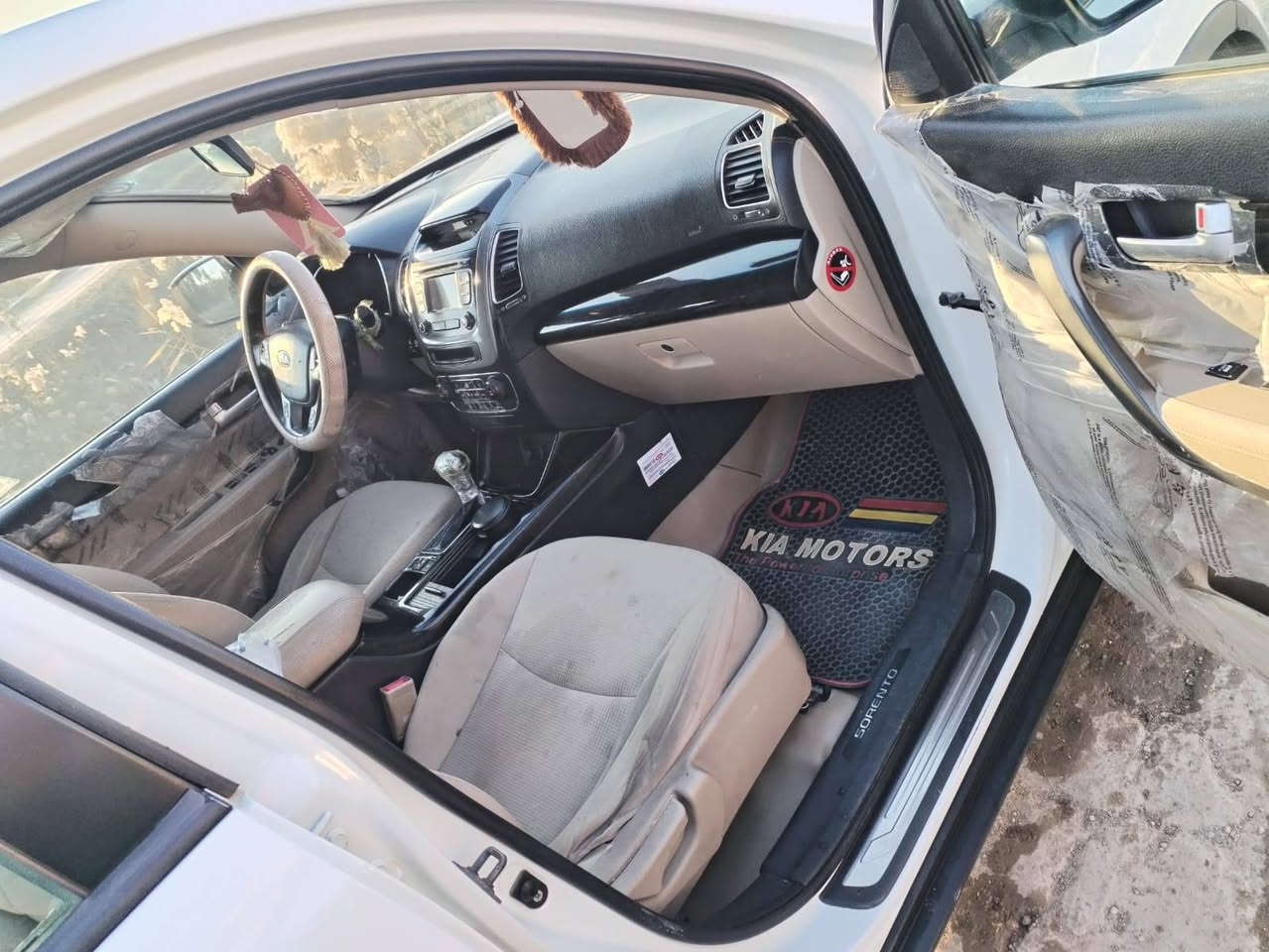 سورنته ٢٠١٤ خليجي كفاله عامه بسمي مواصفاته مثل ما موضح بالصوره
***********
