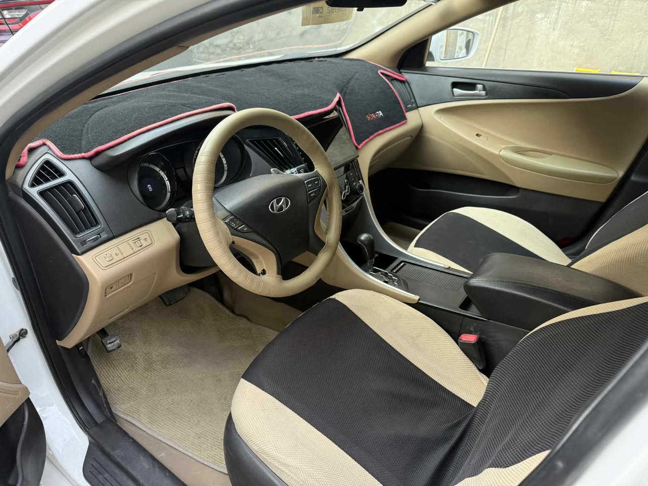 سوناتا 2013 خليجي مكينه 2400 رقم بغداد كفاله صبغ وتبديل مكينه كير حداديه تخم تاير كله جديد سعر 135 بيها مجال بسيط 
***********
