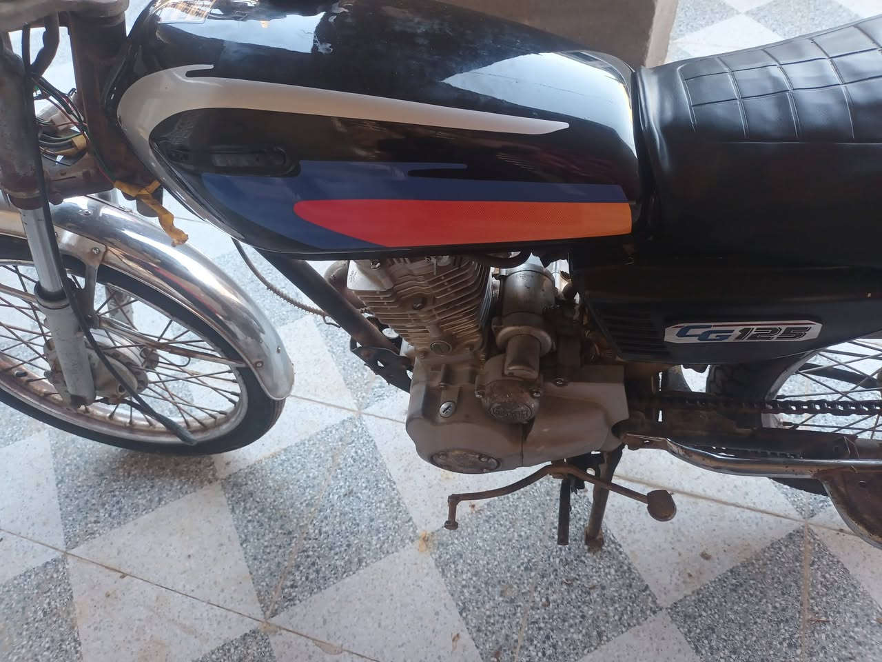 اللبيع نضيفه موديل ٢٠١٥ أوراق مكاني كميت نهرسعد  ***********
