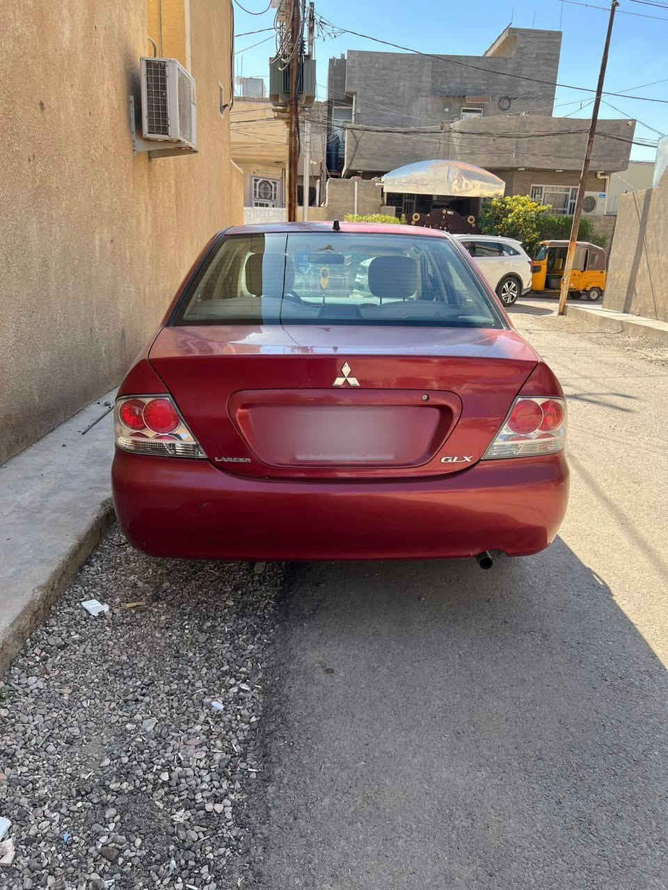 سلام عليكم شباب لانسر 2010 بدون صبغ فقط بيها جراد بل قمارة سيارة جديدة بمعنى كلمة كير مكينة كهربائات حدادة صدر تبريد تخم تاير كولة جاهز السعر ب 85 وبيها مجال العنوان ديالى بعقوبة مقابل نادي الفروسية معرض لاتكال المركزي زورونا وبخدمتكم بادارة صدام عرف التميمي صاحب المعرض رقم الهاتف اتصل وبل 
***********
