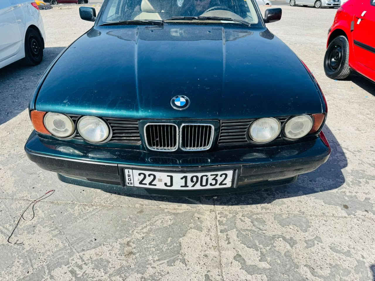 محرك مكفول مسكر عدله  رقم أربيل هزه جديده سنويه جديده وباسمي ومداور بنفس
السلام عليكم سيارة بيئم موديل 1993 ستيشن
اليوم صبغ عام للجمال سياره سياره تعال شوفه 
بعينك العنوان بغداد للاستفسار اتصل ***********
السعر 60 ورقه وبيها مجال بسيط

