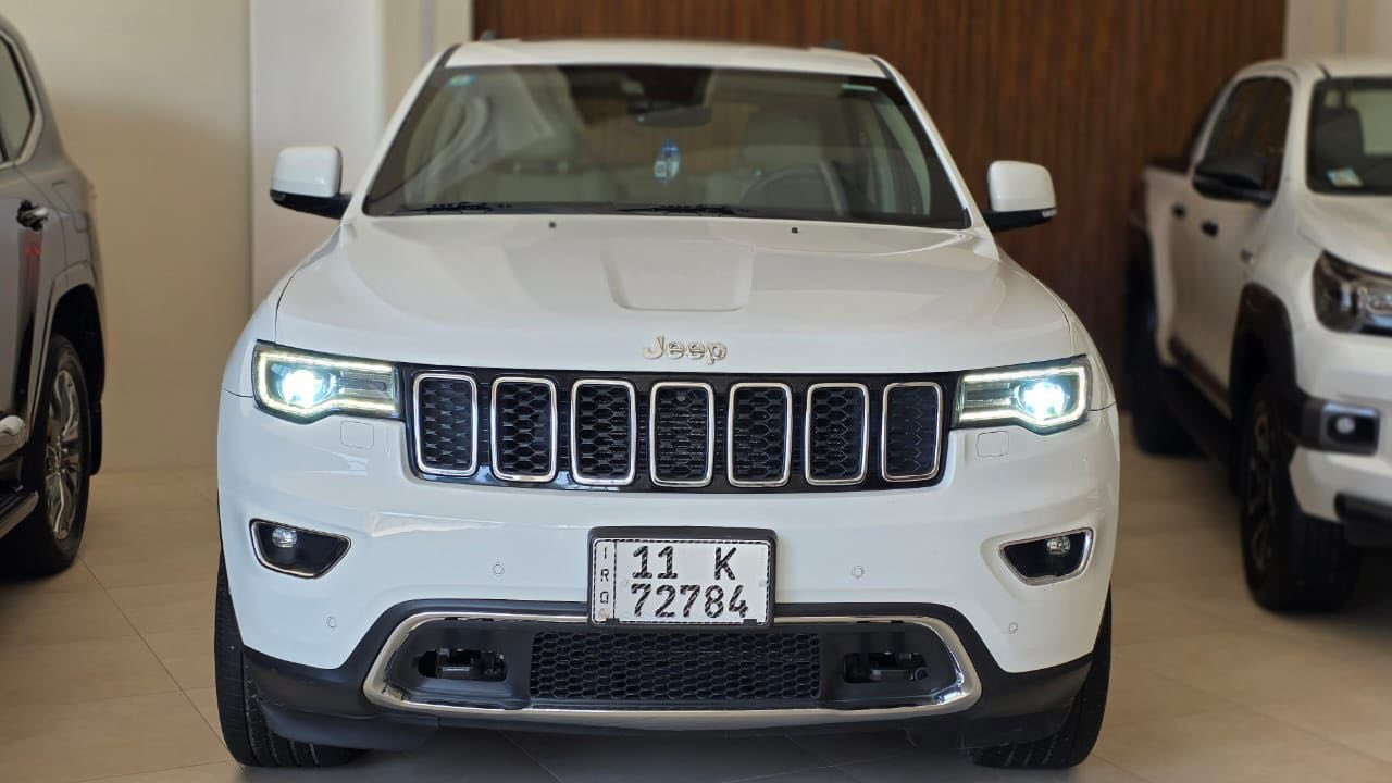 السلام عليكم جيب شيروكي فول مواصفات لمتد ومعروفة مواصفات الفول خليجي موديل 18 كفاله عامه من الصبغ والتبديل ماشيه 99 الف كيلو السعر 255 وبيها مجال بسيط 
للاستفسار *********** 
ملاحظه السيارة بيها بارد على كد اربع اصابع فقط
