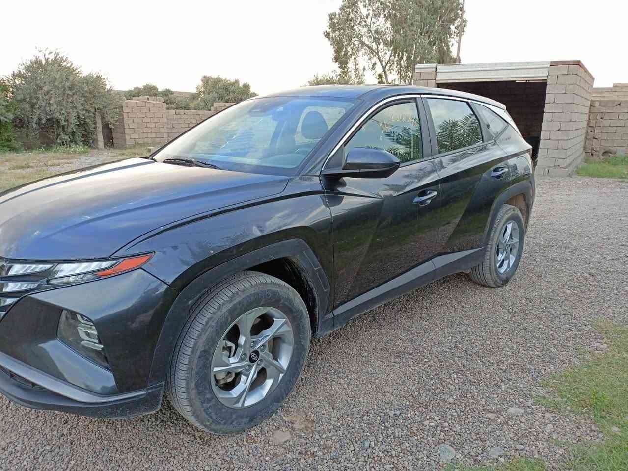 سيارة توكسان 
موديل 23
اللون نفطي
الممشة 20لف
رادار امامي +جانبي +خلفي
تحكمات جهتين+أنظمة قيادة
داخل لونين 
محرك 2500gdi 
منفيس حرة 
ضرر بسيط 
السعر  180$بي مجال بسيط
سيارة جديد
الزاب قرية اصبيح تحتاني 
***********
