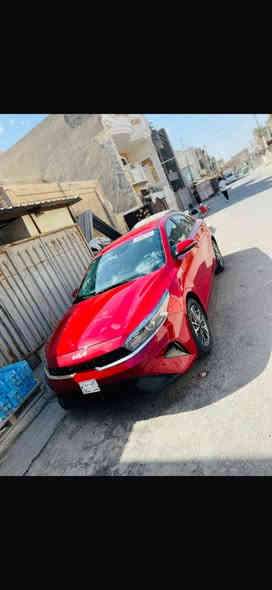 كيا فورتي مديل ٢٤ LXS 
وارد أمريكي بدون رقم منفيس بسمي 
مواصفات نص فول محرك ٢٠٠٠ دوش
بدون ايرباك سيارة ماشية ٣٠٠٠
حادث سيارة تخريب تبديل بيبان ثنين اصلي امريكي نفس الون 
بيها بارد بل جاملغ الأمامي الأيسر صبغ بس الدوسة 
شرط الفحص والسونار 
لغد شاصي محرك كير حدادية كفالة 
مكان سيارة بغداد مدينة الصدر 
***********
