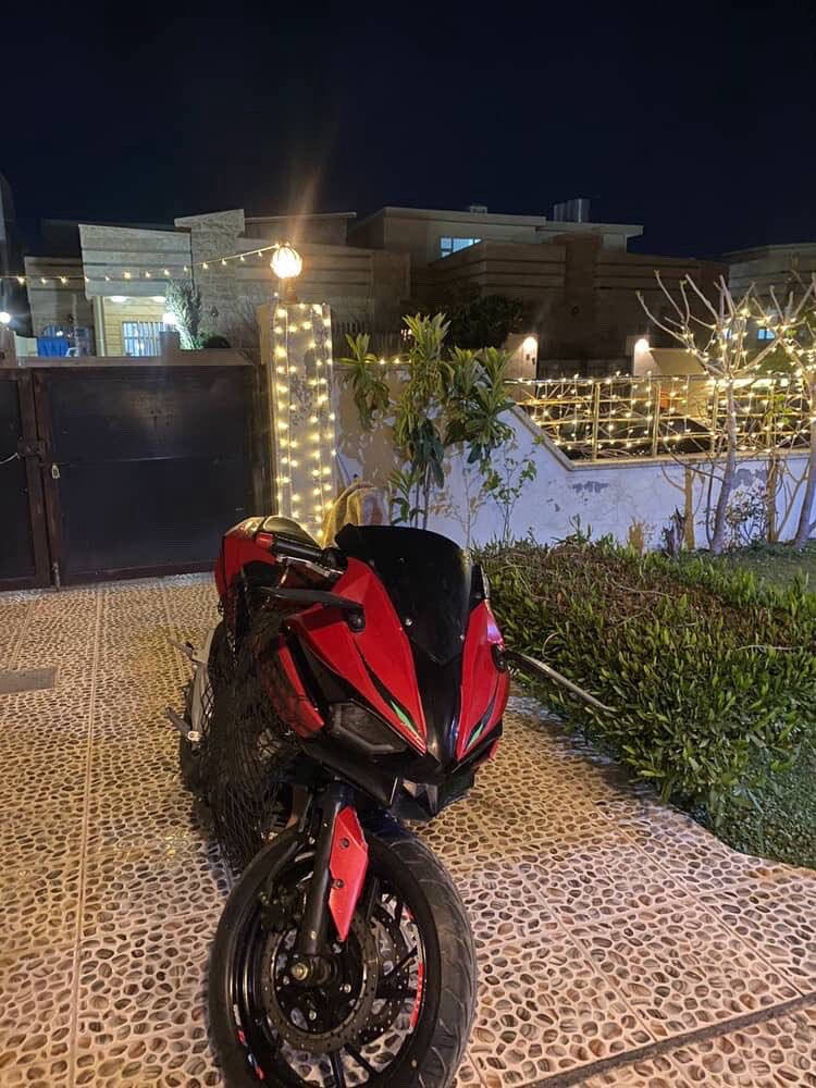 فرخ BMWموديل2025سيسي300كزوز رياضي طلقات شراره دراجه نضافه فول سعر 18ومجال رقم ***********
