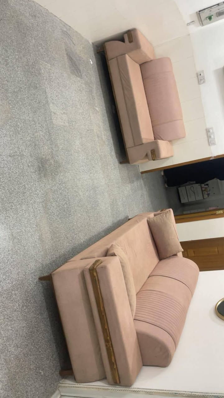 للبيع كاونتر 3 قطع 250 عنوان بغداد حريه 
تخم 250 بغداد حي العامل


**إذا كنت صاحب هذا الإعلان وتريد حذفه لأي سبب، رجاءا أرسل رسالة إلى الدعم الفني**