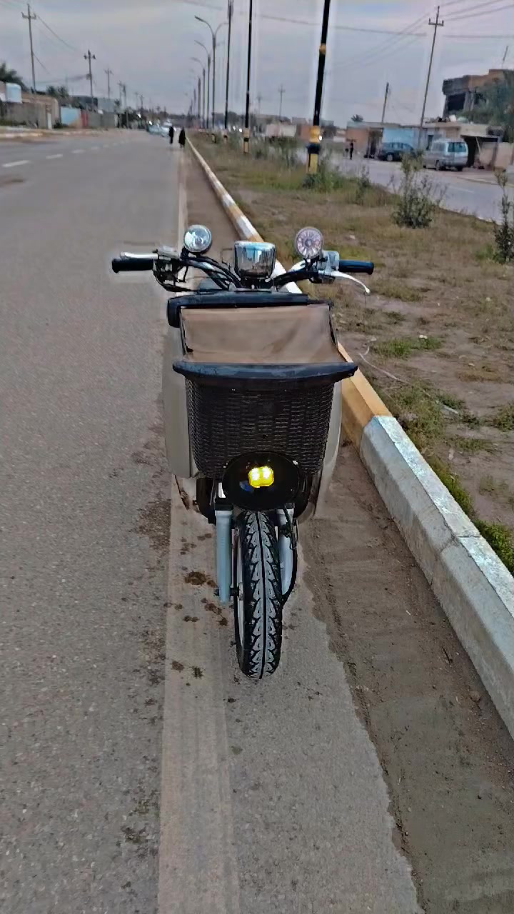 سلام عليكم البيع او مراوس اب ايفون دراجه فينو محرك ناعم شغال 
اليتات اشاير هورن كله شغال تايرات جدد كفرات نضيفه دبلات نضيفه ياباني نوزل قفل تاير بيه فيت بم و راديتر الدراجه كامله ربع متصرف عليه العنوان ديالئ المقداديه لاتصال عل الرقم او وتساب ***********
