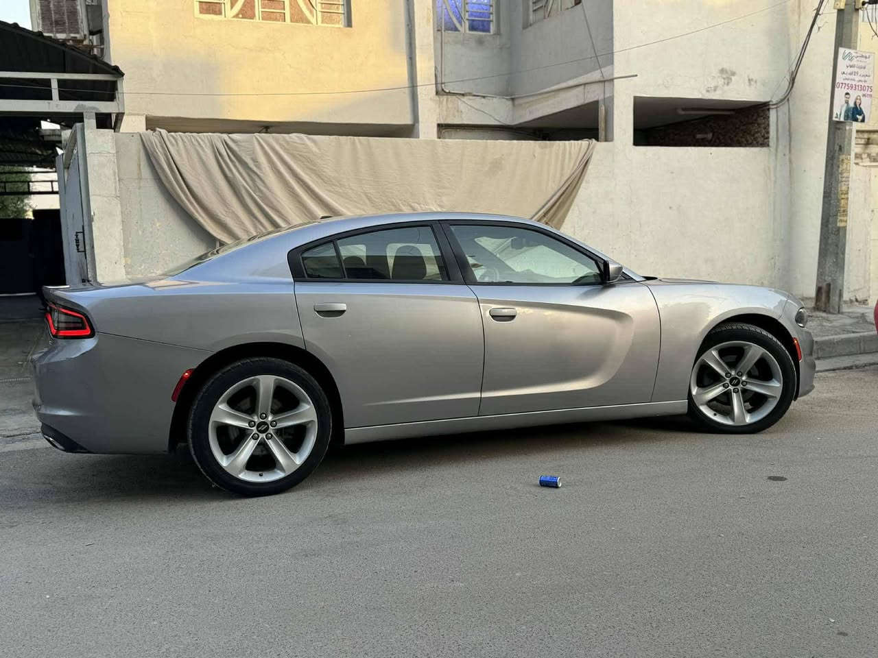 السلام عليكم
 جارجر للبيع وارد كندي  2017 SXT لون سلفر رقم سليمانيه سنويه بأسمي وكاله او تحويل انا حاضر 
داخله كلين  بالعراق بيه طخه باب الراكب  ونصبغت   ماشيه 165 الف ml
 السعر 210) وبيها مجال السونار موجود
ويل 20
فتحة سقف 
تحكم ستيرن
كشن حضن مخمل كهرباء تدفئه
لايت عدسه اوزوم مشتغله يم عيسى 500 ألف سعره 
 للاستفسار 
***********
***********
مكان السياره بغداد الحريه
