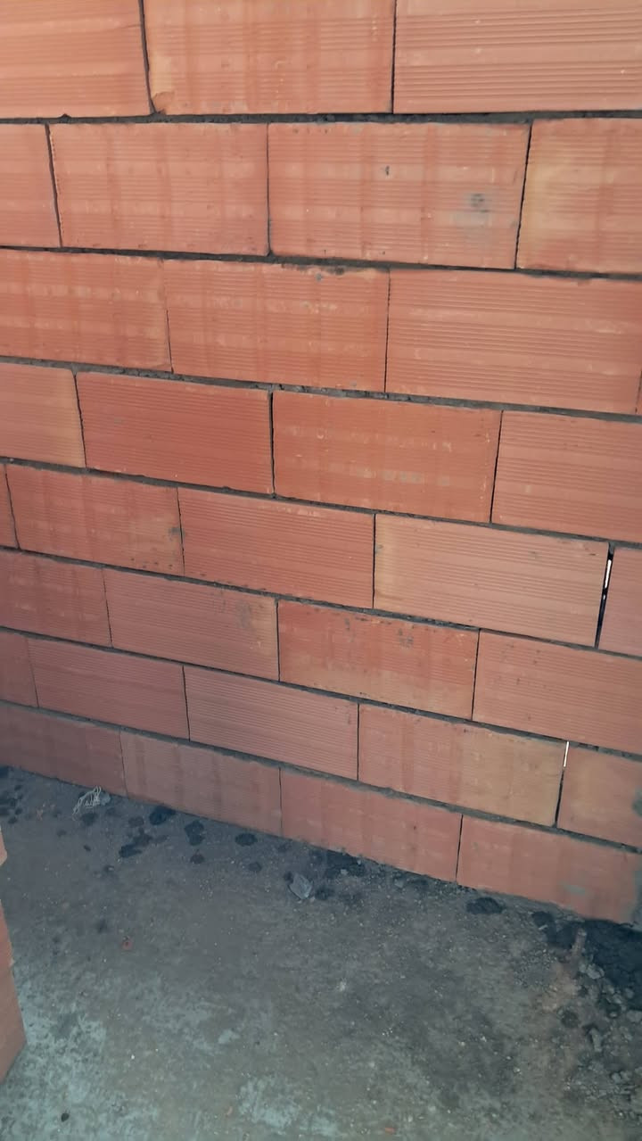 خلفه بناء متفرغ الان بناء فرشي عكاده شغل اولا شرط والتزام بلعمل ***********
