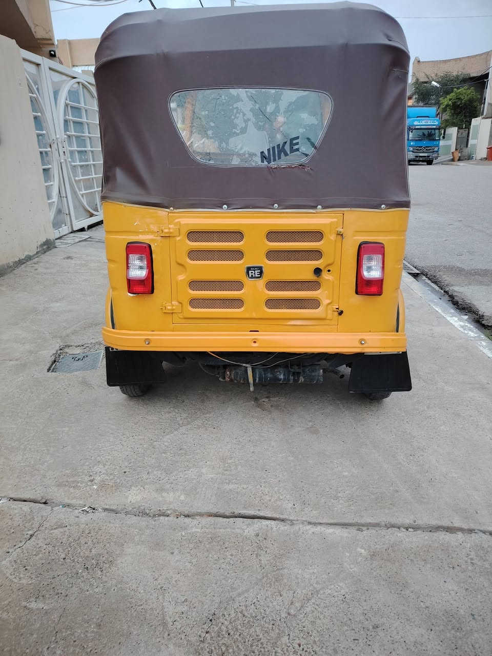 سلام عليكم تكتك ٢٠١٨ تعمير كلة جديد ماكو شي قديم بيها مكينة عشرين مكفولة من تنقيص تبخير كهربائيات شغالة جادر جديد تخم تاير جديد كلاجات جدد لايت عالي ناص اشاير كلهن شغالة تكتك خير من الله كاملة من كلشي تحويل ثاني يوم سعر 5000 وبيها مجال قليل حك جية مكاني بعقوبة بهرز ***********
