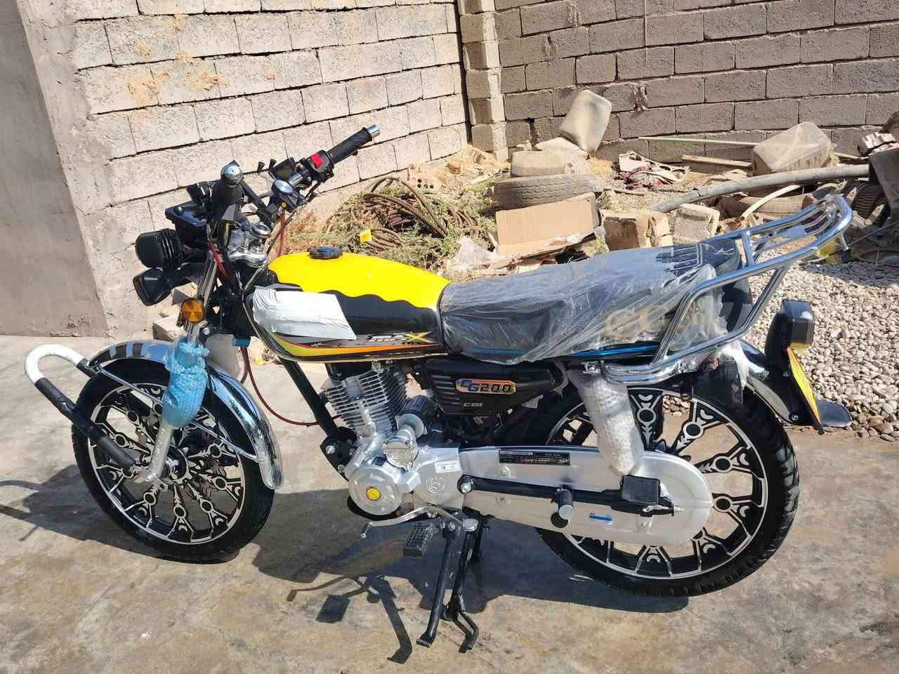 سلام عليكم دراجه نامي توبرو للبيع شلعة ومعدل فول اوراق گاملة دراجه نضيفة صار كم شهر من طلعته علئ ايدي محرك بشرط صبانه مواصلته مكاني جلولاء


**إذا كنت صاحب هذا الإعلان وتريد حذفه لأي سبب، رجاءا أرسل رسالة إلى الدعم الفني**