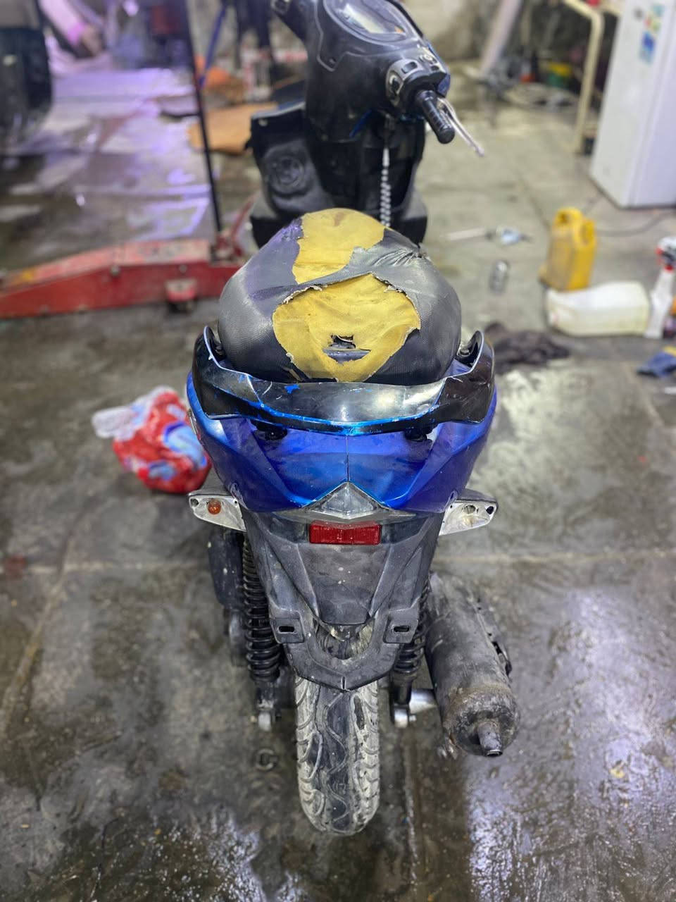 GTR تجفيت جديد جفتتها وما اشتغلت كهربائيات كلهة شغالة ابيع ع وضعها طافية كوم  
ب350 
*********** بغداد, العراق
