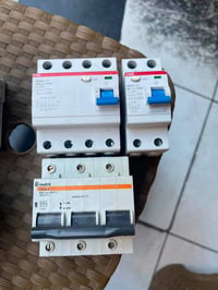 مفاتيح كهرباء • قواطع كهربائية • ABB • شنايدر • شينت • ماريلن جران • 1...