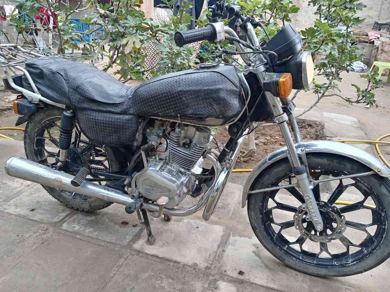 السلام عليكم دراجة بارت 5 گير موديل 13 غراض 25 سنوية ورقم نجف انگليزي شرط مداور ثاني يوم غراضها كلها موديل 25 مكينة بالجيس وكل غراضها
السعر مليون و250 وبيها مجال مكاني نجف رقم الهاتف ***********
