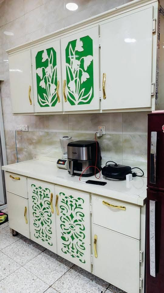 كاونتر مستمل نظيف 3قطع 
الشعب السريدات سعر 325الف بي مجال 
وتساب ***********
