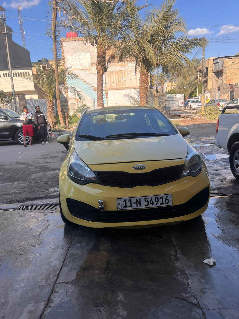 السلام عليكم كيا ريوو ليموني خصوصي بلادي 2016
كير ومكينه كفاله لاتنقيص ولا تبخير 
تبريد ثلج 
كهربائياة كلها شغاله 
غرفه بيجي الجام كهربائي
سنويه 2031
رقم جديد هزه جديده
حادث جاملغ وبنيد وكو تصليح بلغد
مكاني بغداد البلديات 
السعر 83 والشراي بخدمته
سياره جديده 
***********
