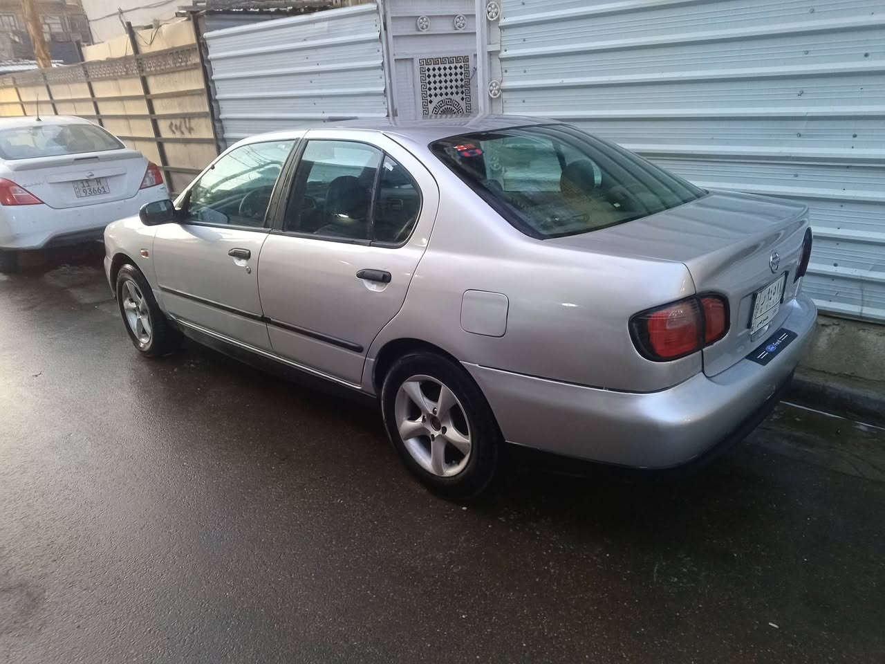 بريميرا
جديدة مثل الصور واحلا 
٤٥ ورقه 
نقص فقط مشط ستيرن 
***********
