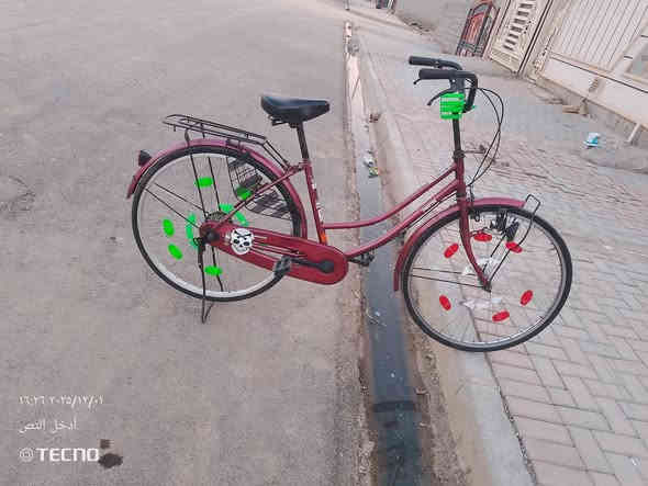 للبيع بايسكل نظيف خشط ما بيه عيب ما ابي جديد حجم 26 بايسكل لوك واللي يريد يخابر على الرقم***********
